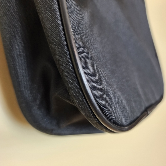 NWT Puma Journey Black Crossbody Bag Unisex Sports bag - Picture 6 of 15